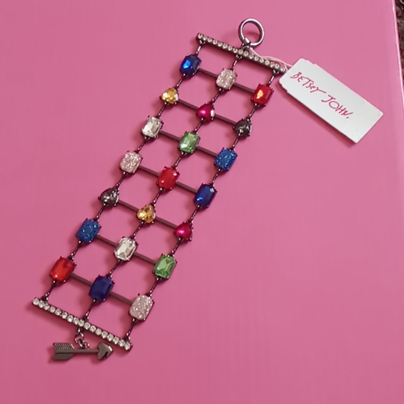 Nwt Betsey Johnson bracelet - Picture 2 of 5